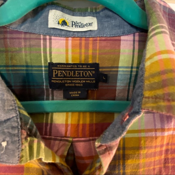 Pendleton Surf Short Sleeve Button Up size Large - Picture 3 of 4